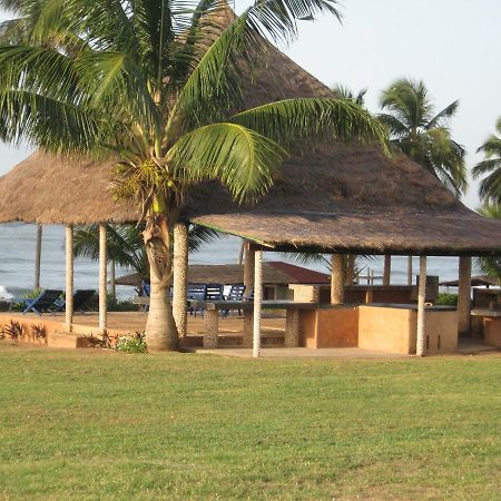 Sankofa Beach House Hotell Kokrobite Exteriör bild