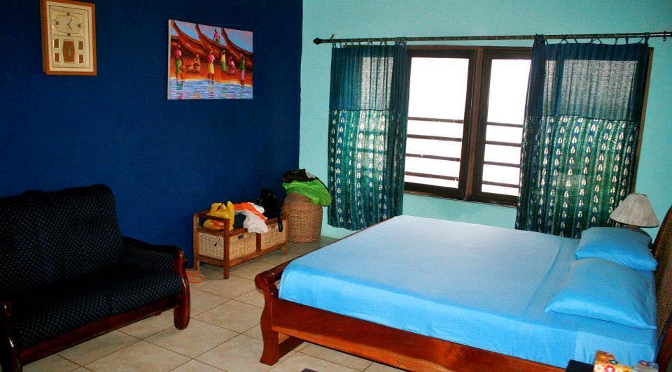 Sankofa Beach House Hotell Kokrobite Rum bild